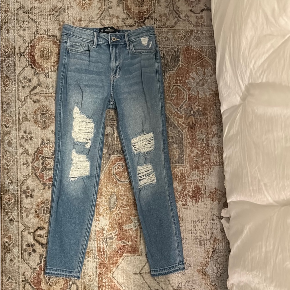 High waisted jeans